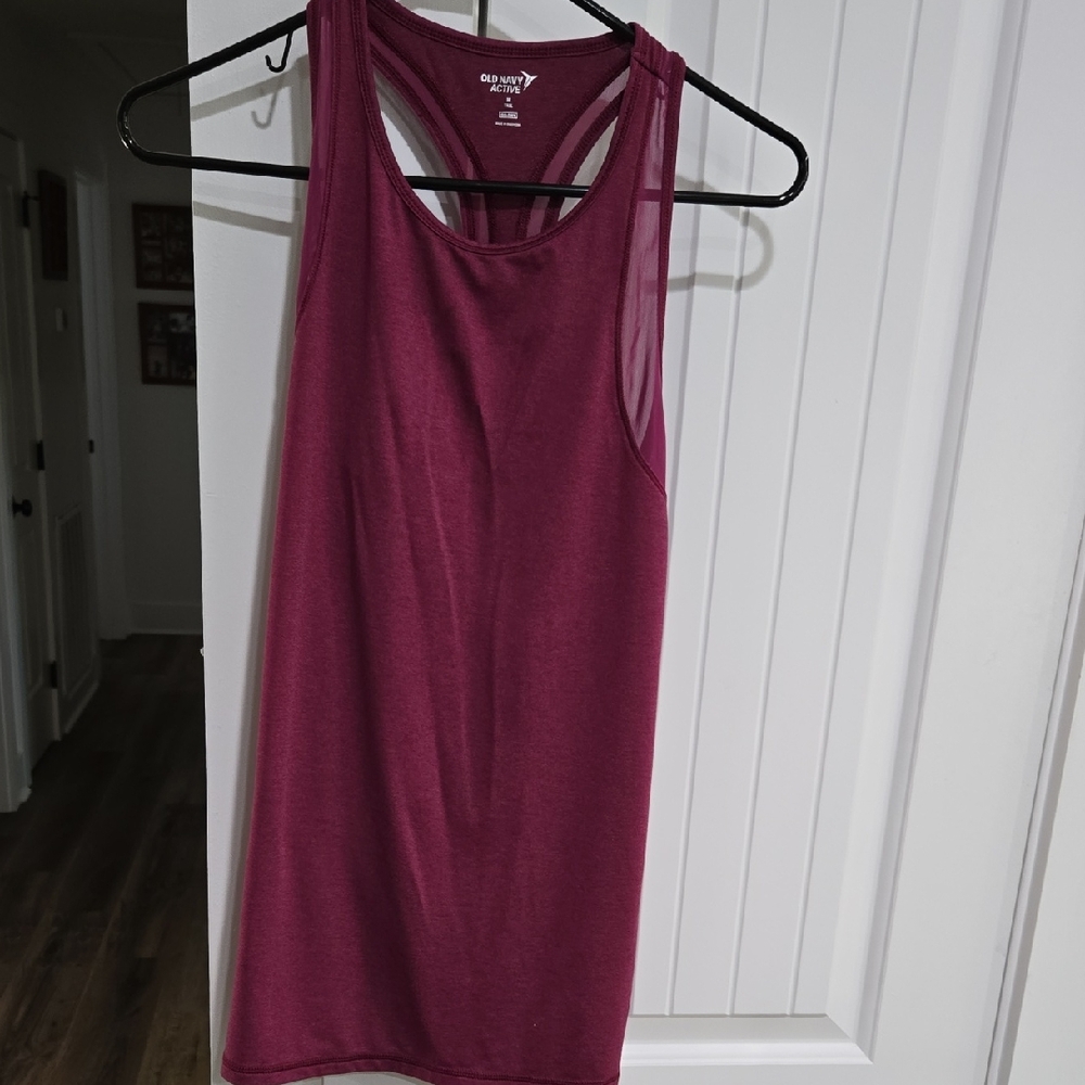 Old Navy Women's Medium Tall Maroon Active Top